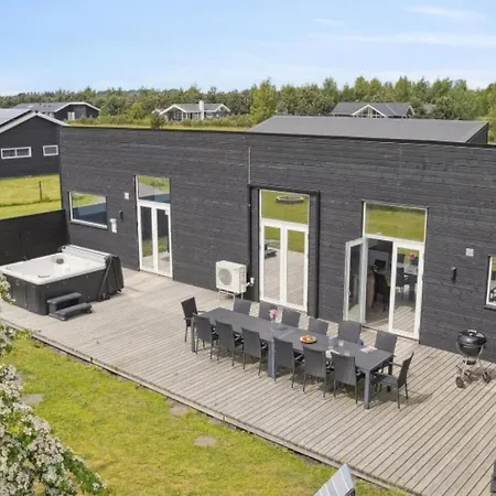 Villavilla 642 - Marielyst, Lollandfalstermon *